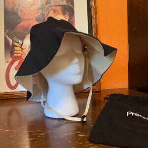 NWT WIDE BRIMMED UPF 50+ HAT SUN PROTECTION REVERSIBLE HAT size S/M never worn